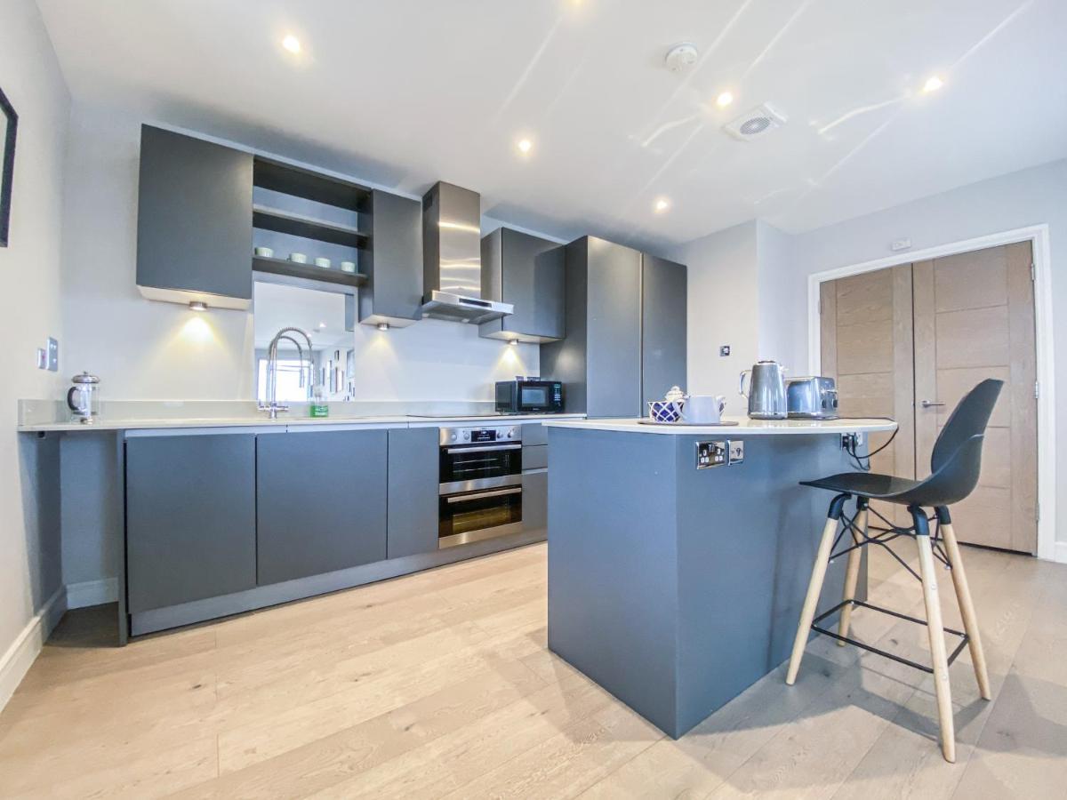 פטרבורו Geneva House Apartments By Elegance Living מראה חיצוני תמונה